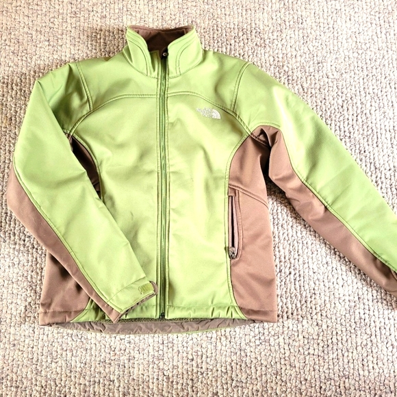 The North Face Jackets & Blazers - The north face jacket